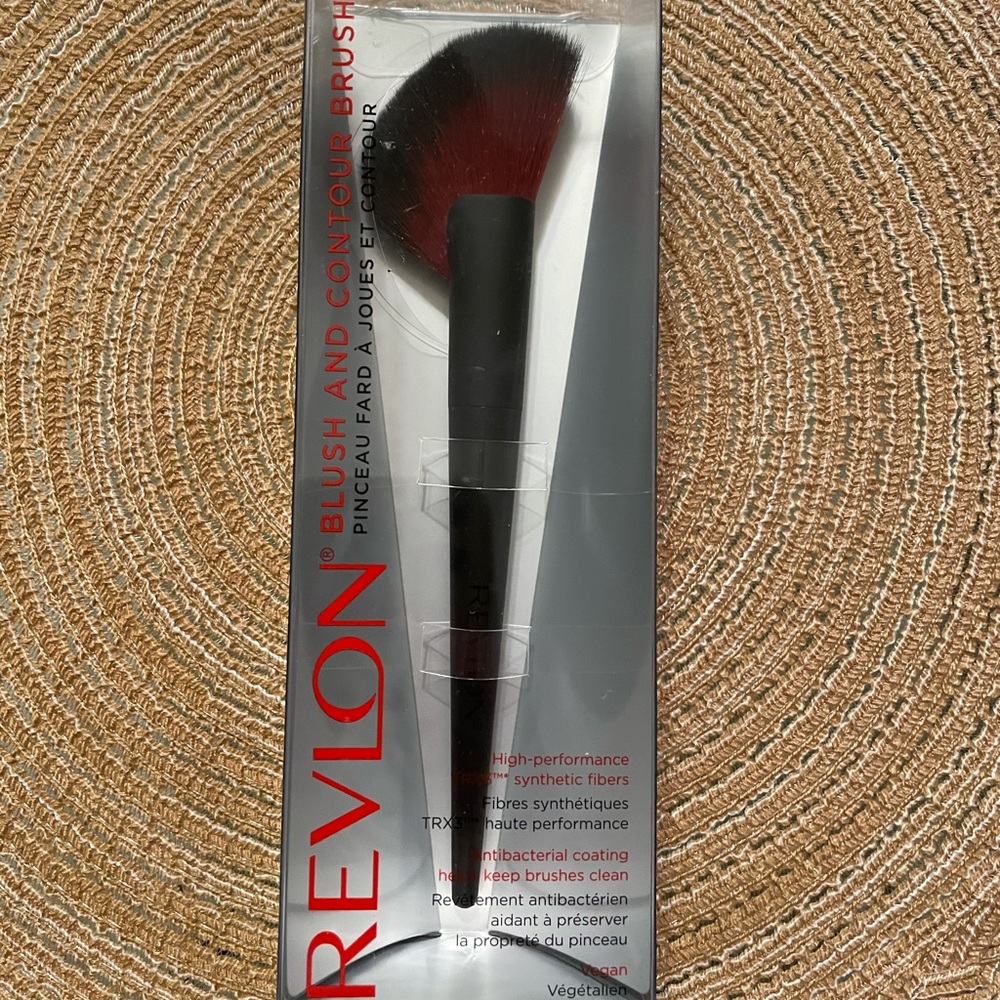 Revlom Face Brush - brand new